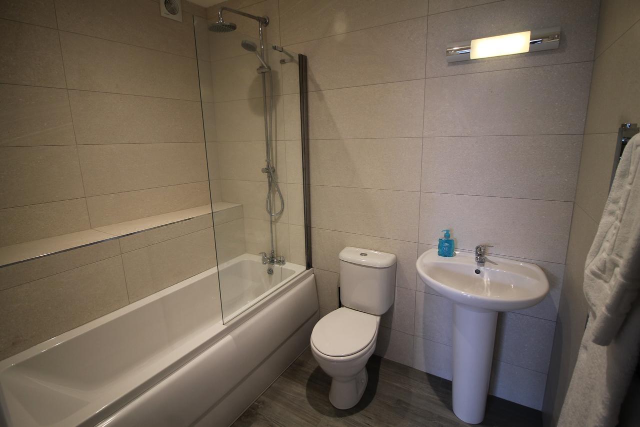 Number 18 Apartments Ексетер Екстер'єр фото